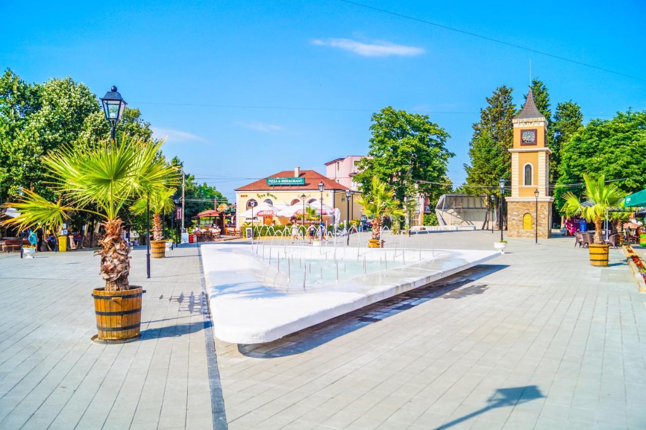 אובזור Chrystal Guest House מראה חיצוני תמונה