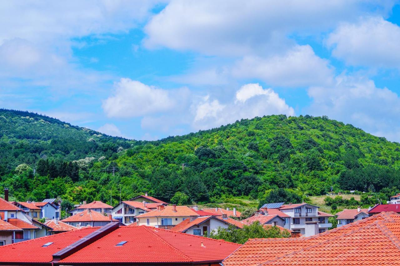 אובזור Chrystal Guest House מראה חיצוני תמונה