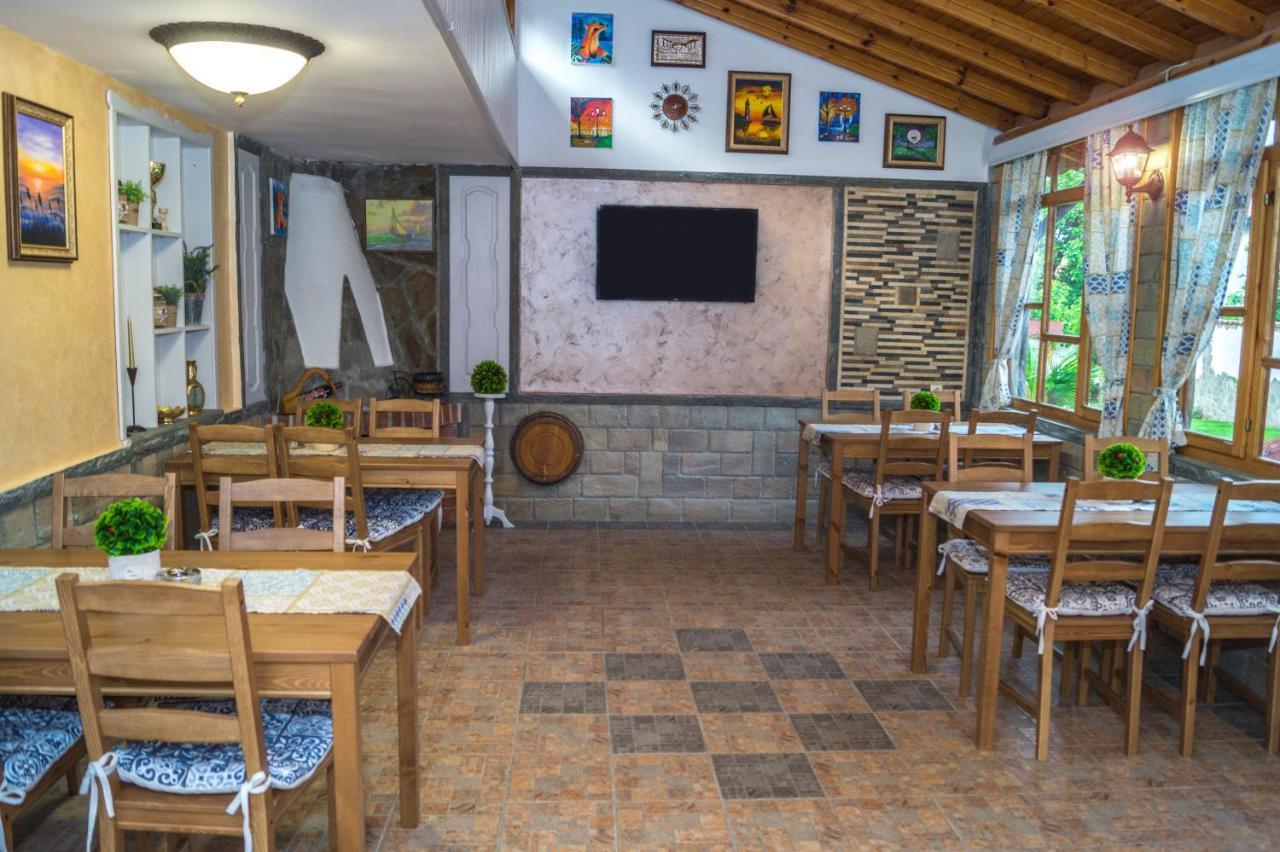 אובזור Chrystal Guest House מראה חיצוני תמונה
